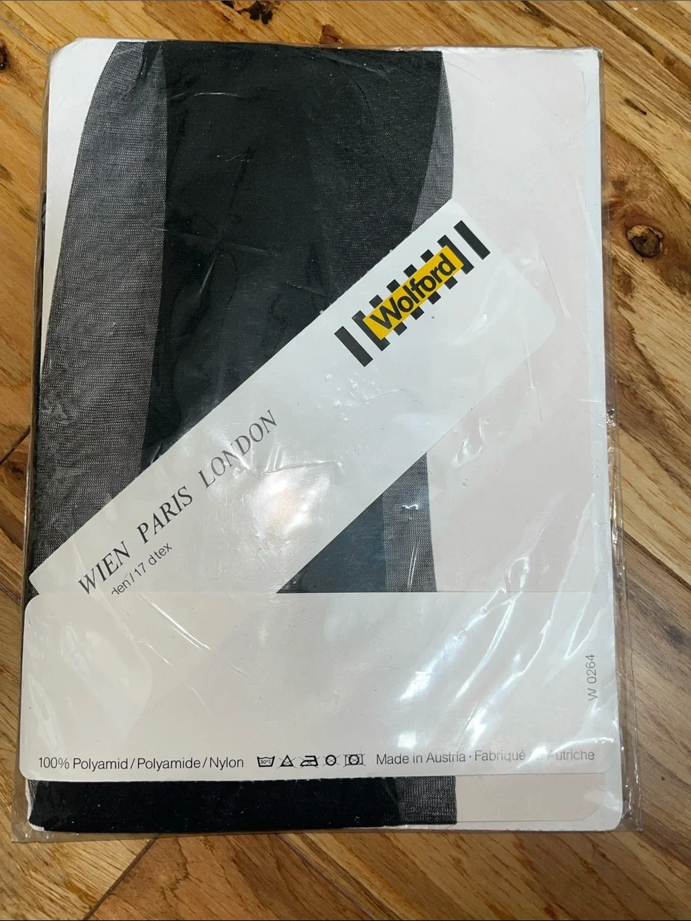 Wolford Rendezvous Stockings Black Size Medium NEW
